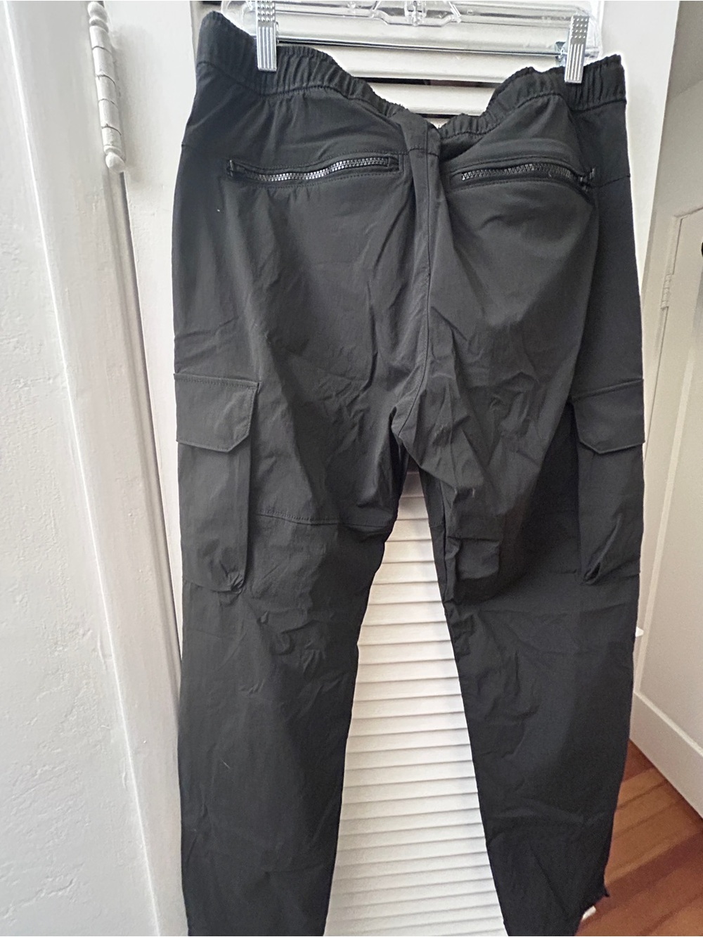 Cargo pants - Picture 2 of 3